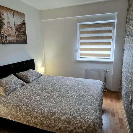 Apartman Court 普里耶多尔 外观 照片