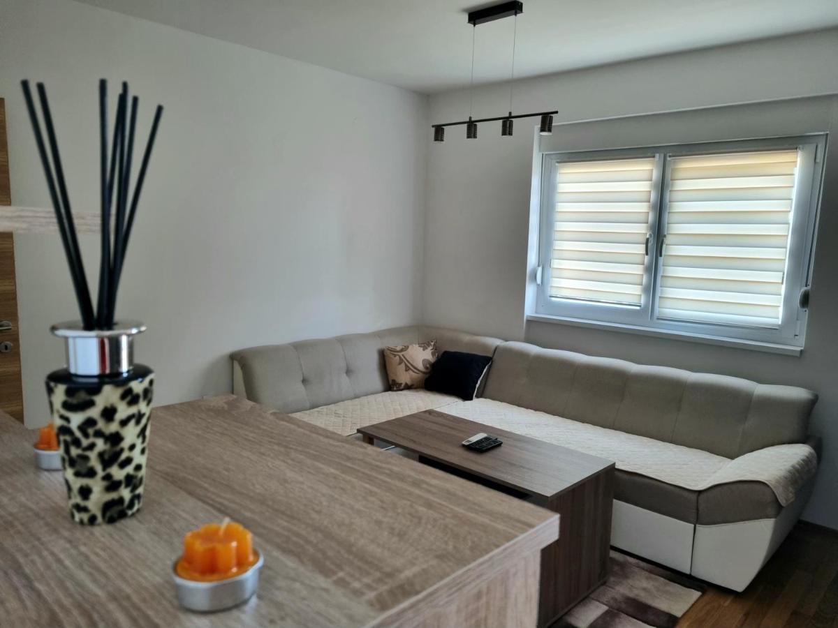 Apartman Court 普里耶多尔 外观 照片
