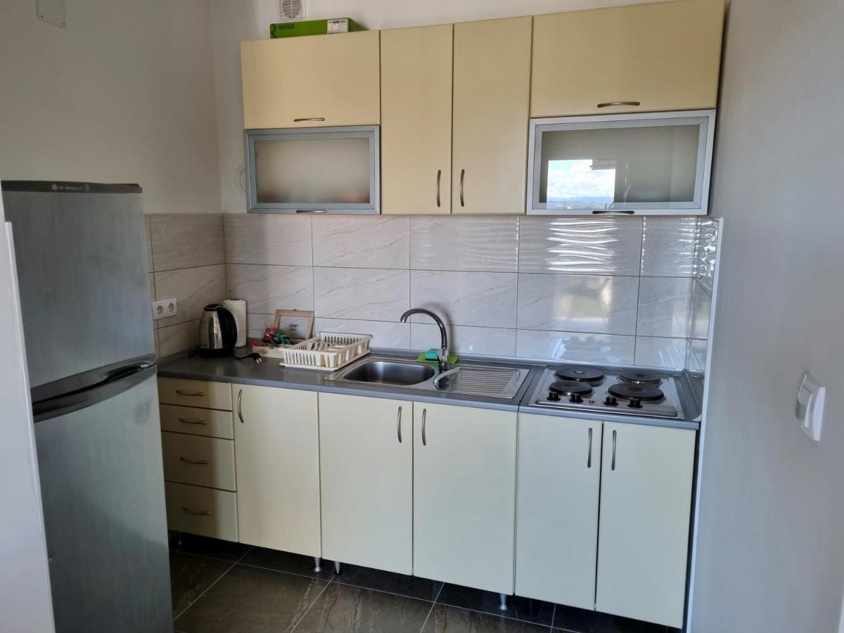 Apartman Court 普里耶多尔 外观 照片